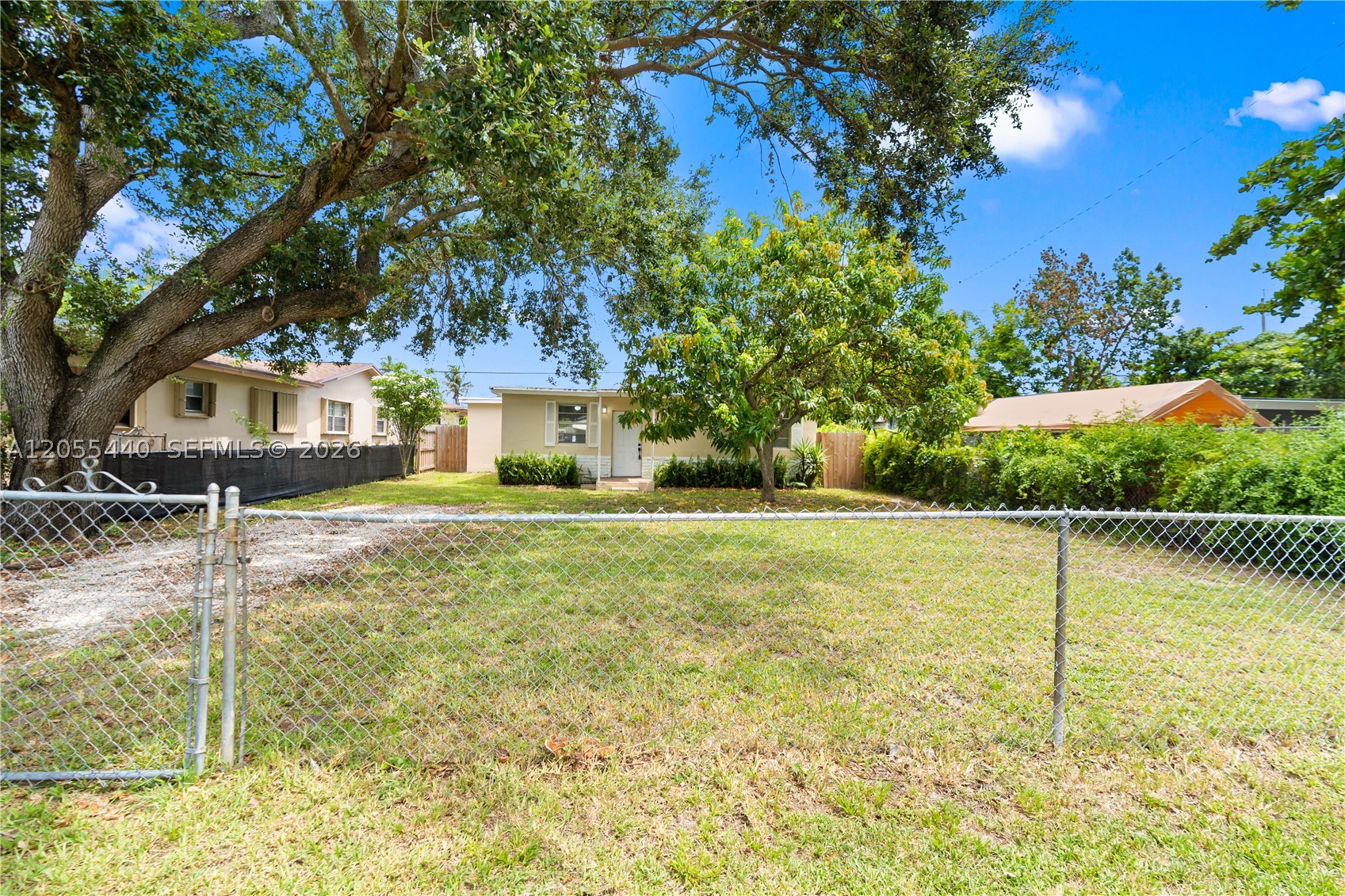 Ready for homeownership? This beautifully maintained home is now available and offers the perfect combination of comfort and convenience. Ideally located near the Miami-Dade and Broward County line, you'll enjoy quick access to major highways including the Florida Turnpike, I-95, and the Palmetto Expressway. Both Miami International Airport and Fort Lauderdale-Hollywood International Airport are just a short drive away. Shopping, grocery stores, restaurants, parks, and everyday conveniences are all within minutes. Inside, you'll find a move-in-ready home featuring brand-new appliances, including a washer and dryer. The spacious backyard sits on a large lot filled with mature fruit trees, creating a peaceful retreat that feels far removed from the hustle and bustle of the city. Best of all, there is NO HOA, giving you the freedom and flexibility to truly enjoy your property.
Don't miss this wonderful opportunity to own a well-cared-for home in a highly convenient location.