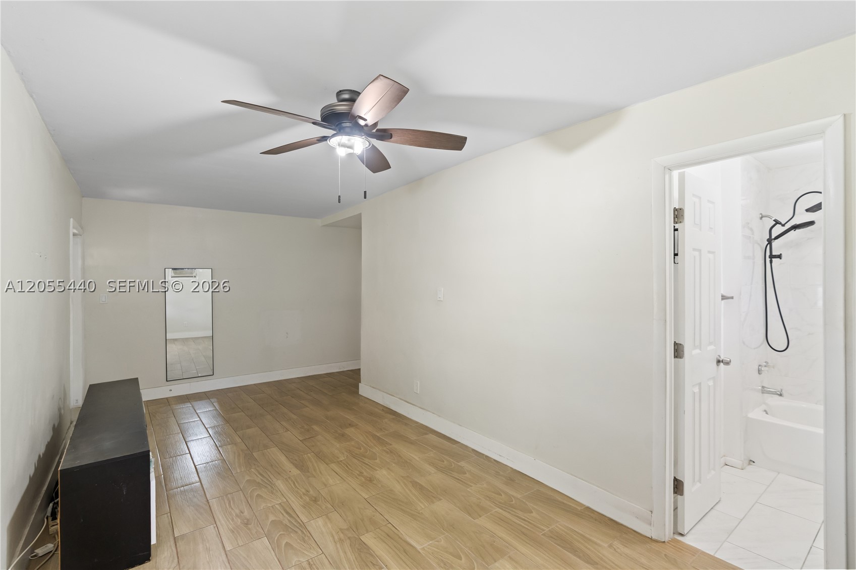 SUN LAND PARK - Residential