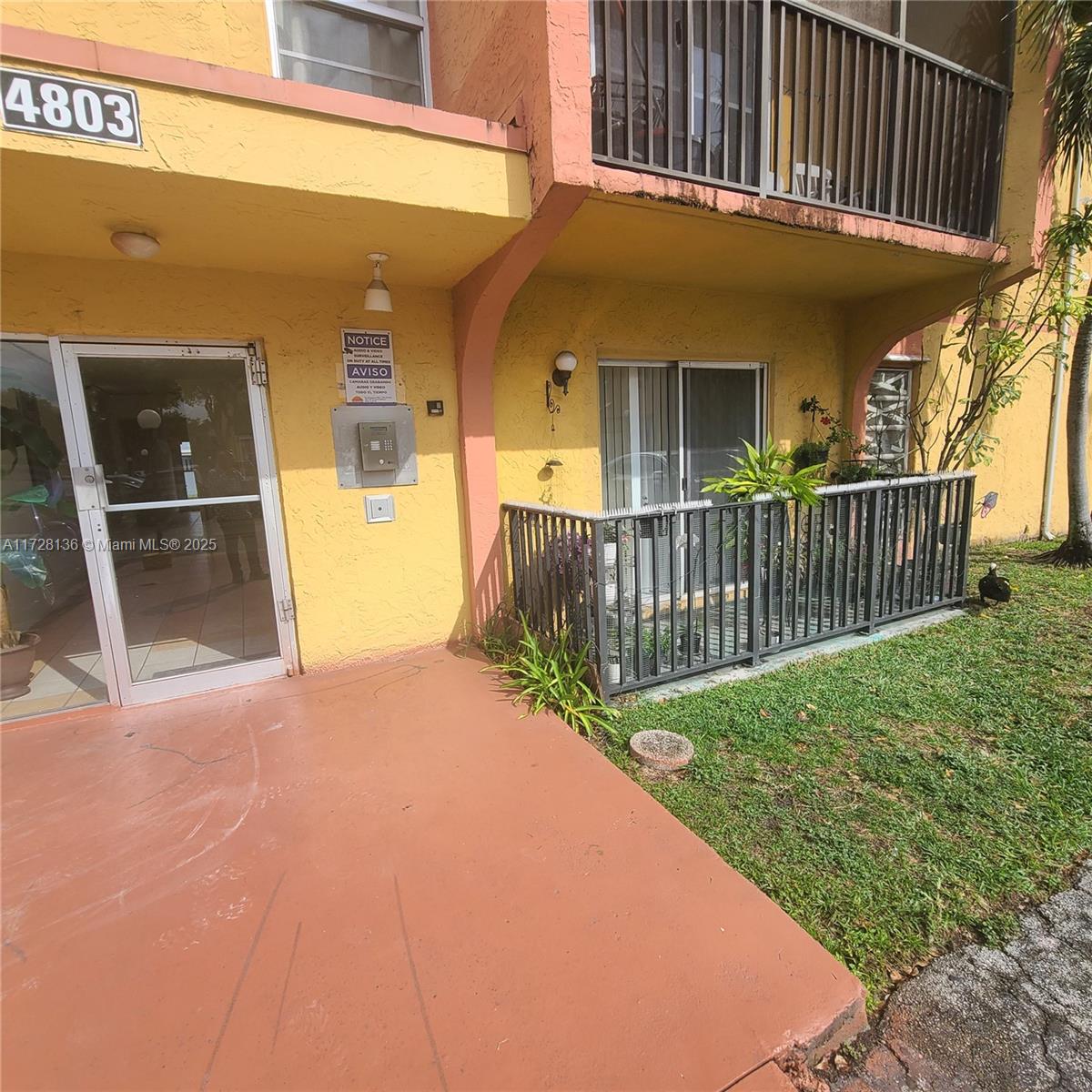 SUNSET VILLAS NO 3 CONDO - Residential