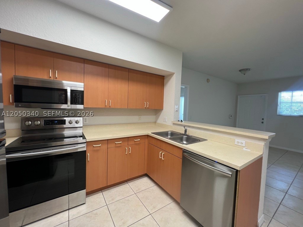 BELMONT AT NORTH LAUDERDA - Residential Lease