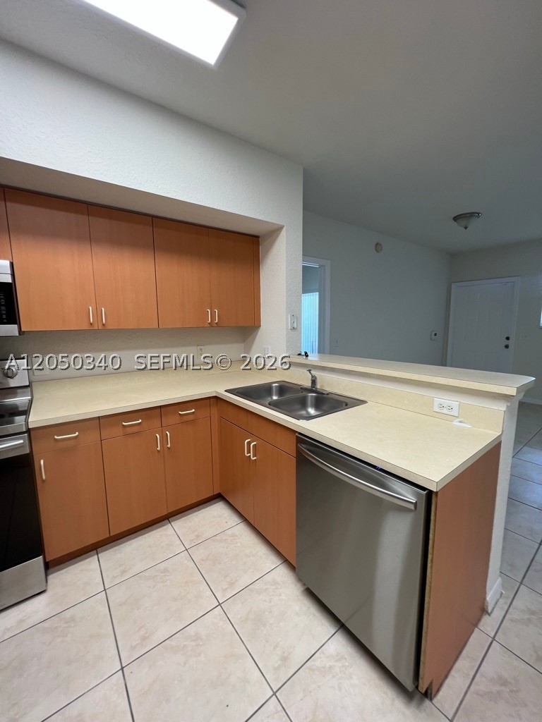 BELMONT AT NORTH LAUDERDA - Residential Lease