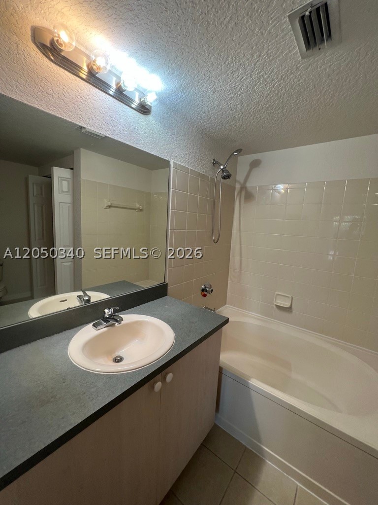 BELMONT AT NORTH LAUDERDA - Residential Lease