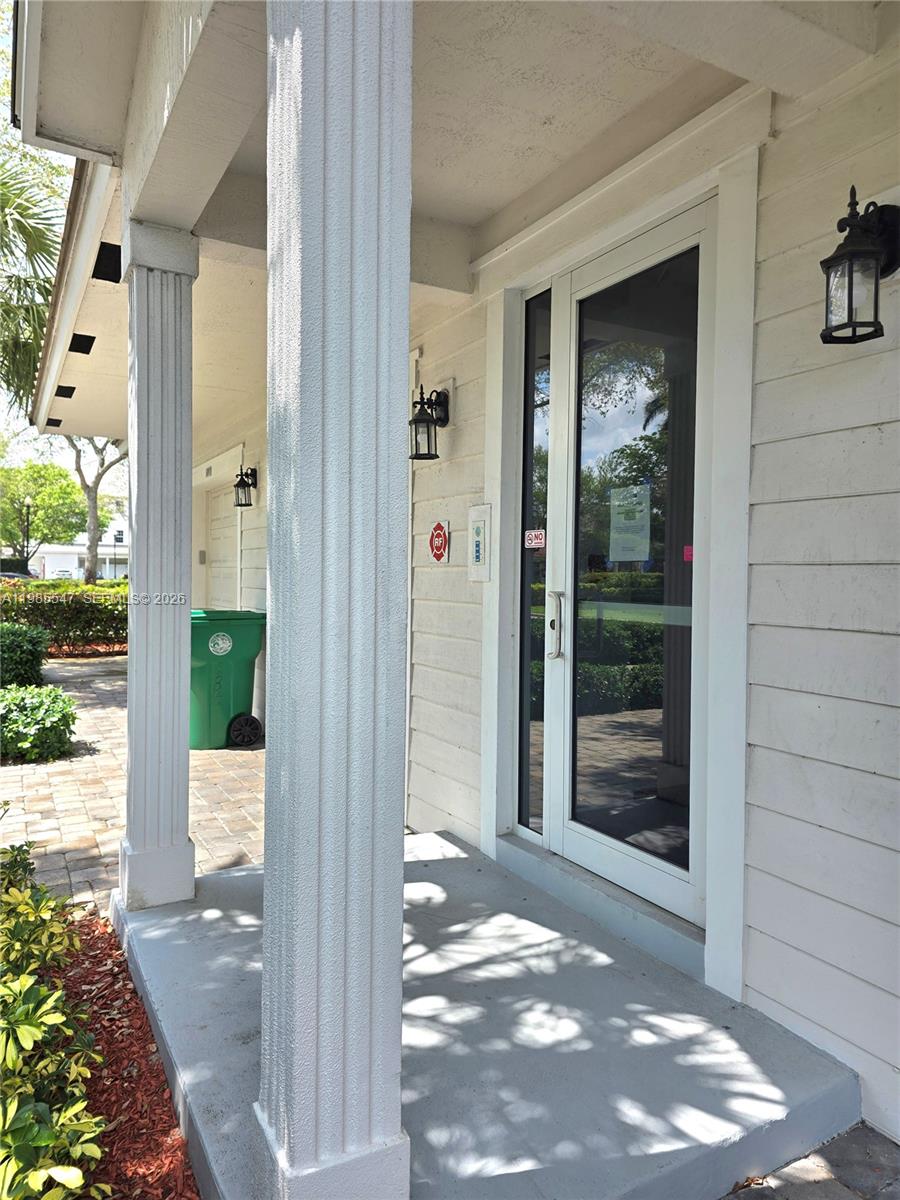 LAKESIDE VILLAGE OF DAVIE - Residential