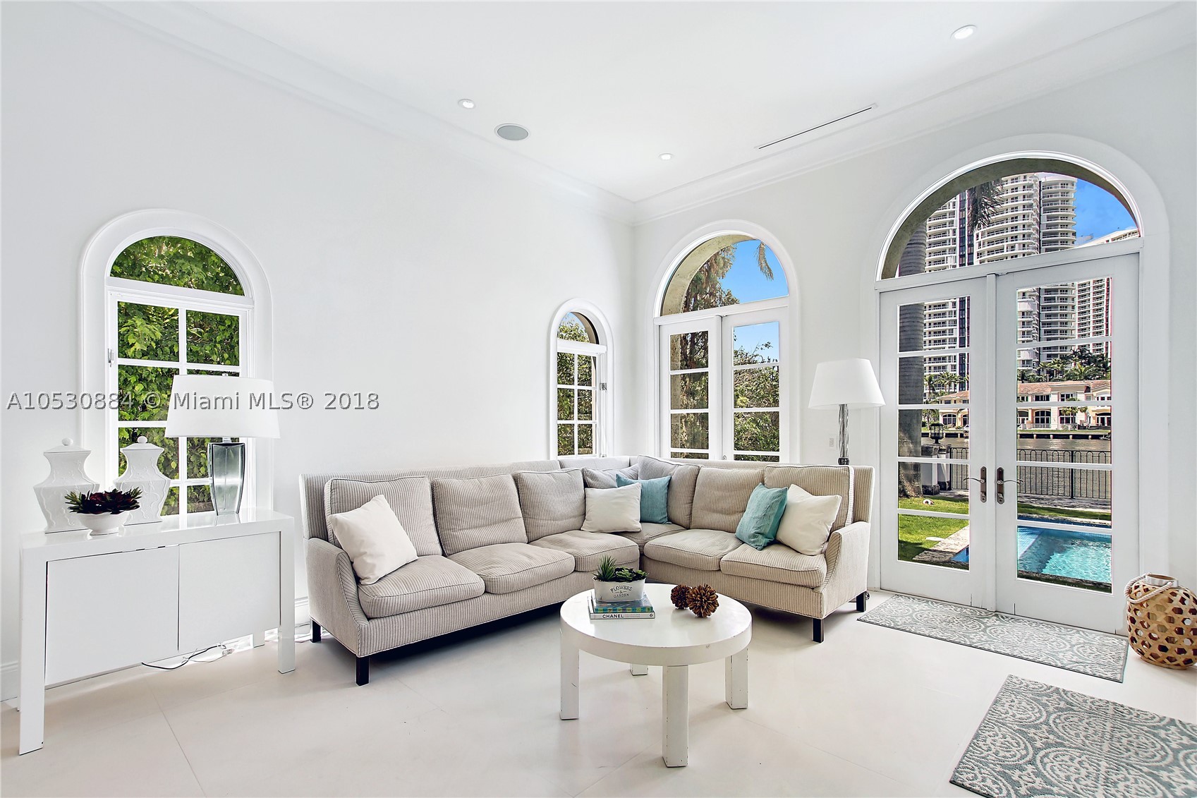 GOLDEN BEACH SEC F - Residential