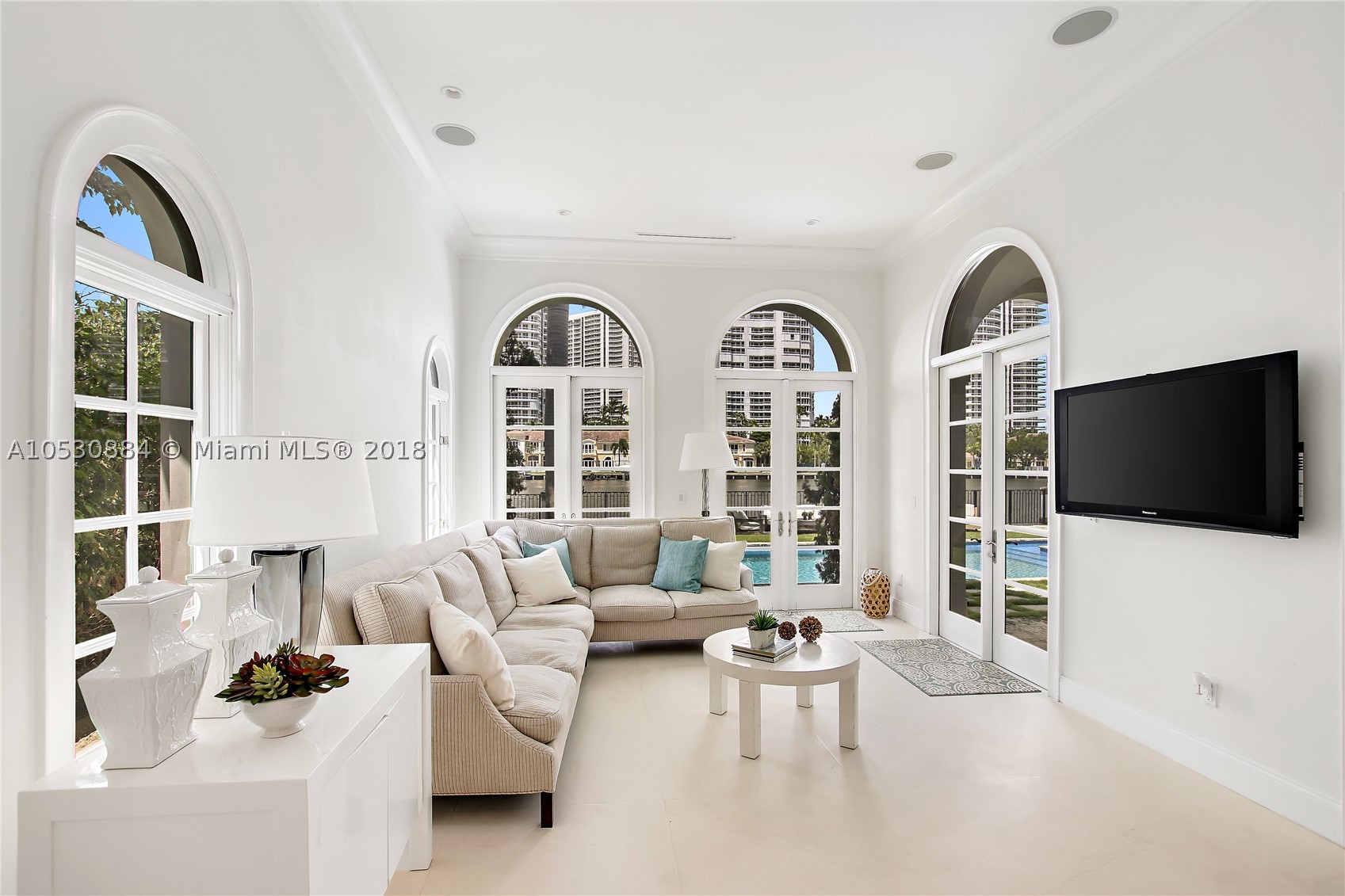 GOLDEN BEACH SEC F - Residential