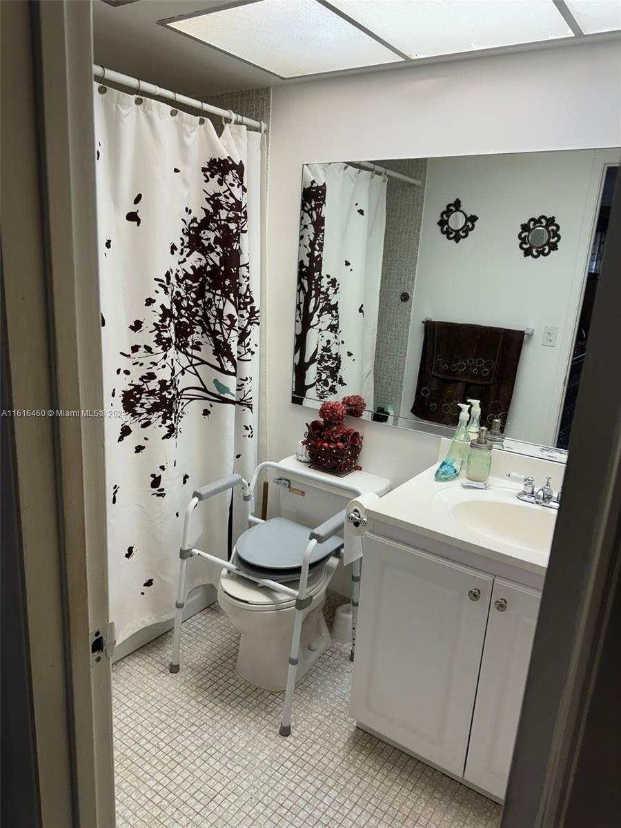 MAJESTIC GARDENS CONDOMIN - Residential