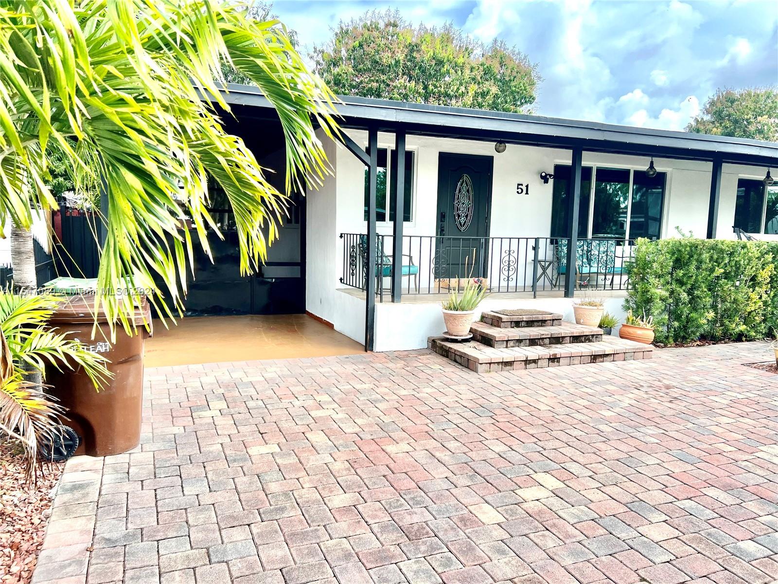 PALM AVE HIGHLANDS - Residential Lease