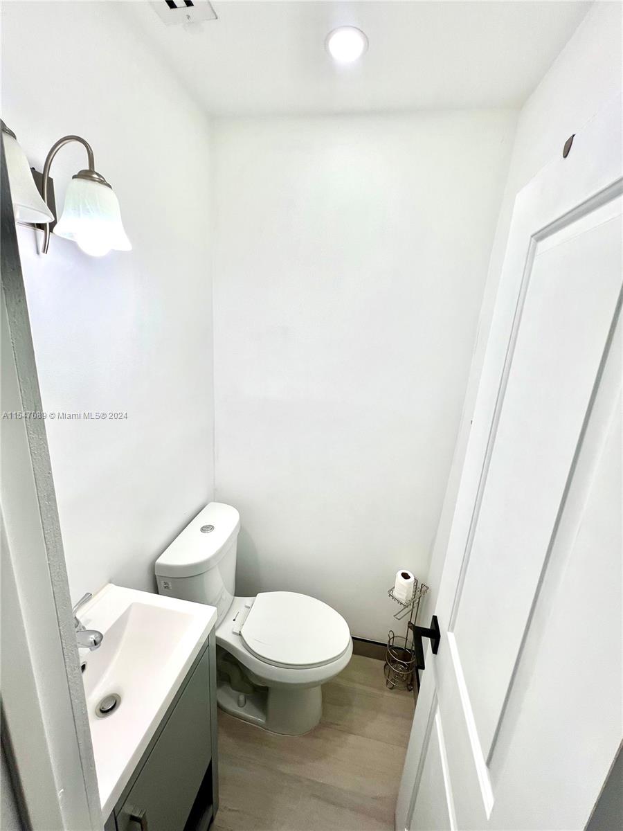 PALM AVE HIGHLANDS - Residential Lease