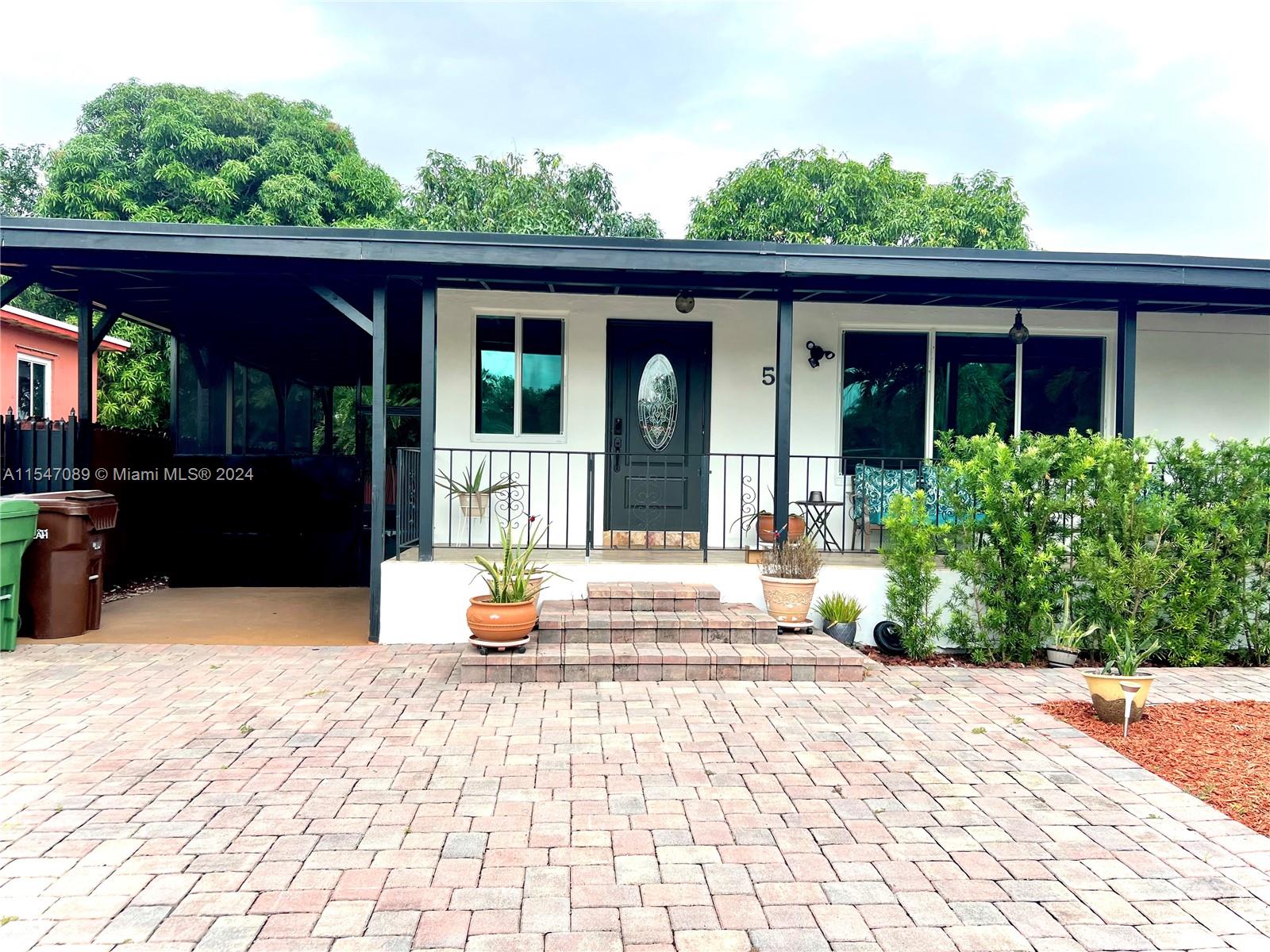 PALM AVE HIGHLANDS - Residential Lease