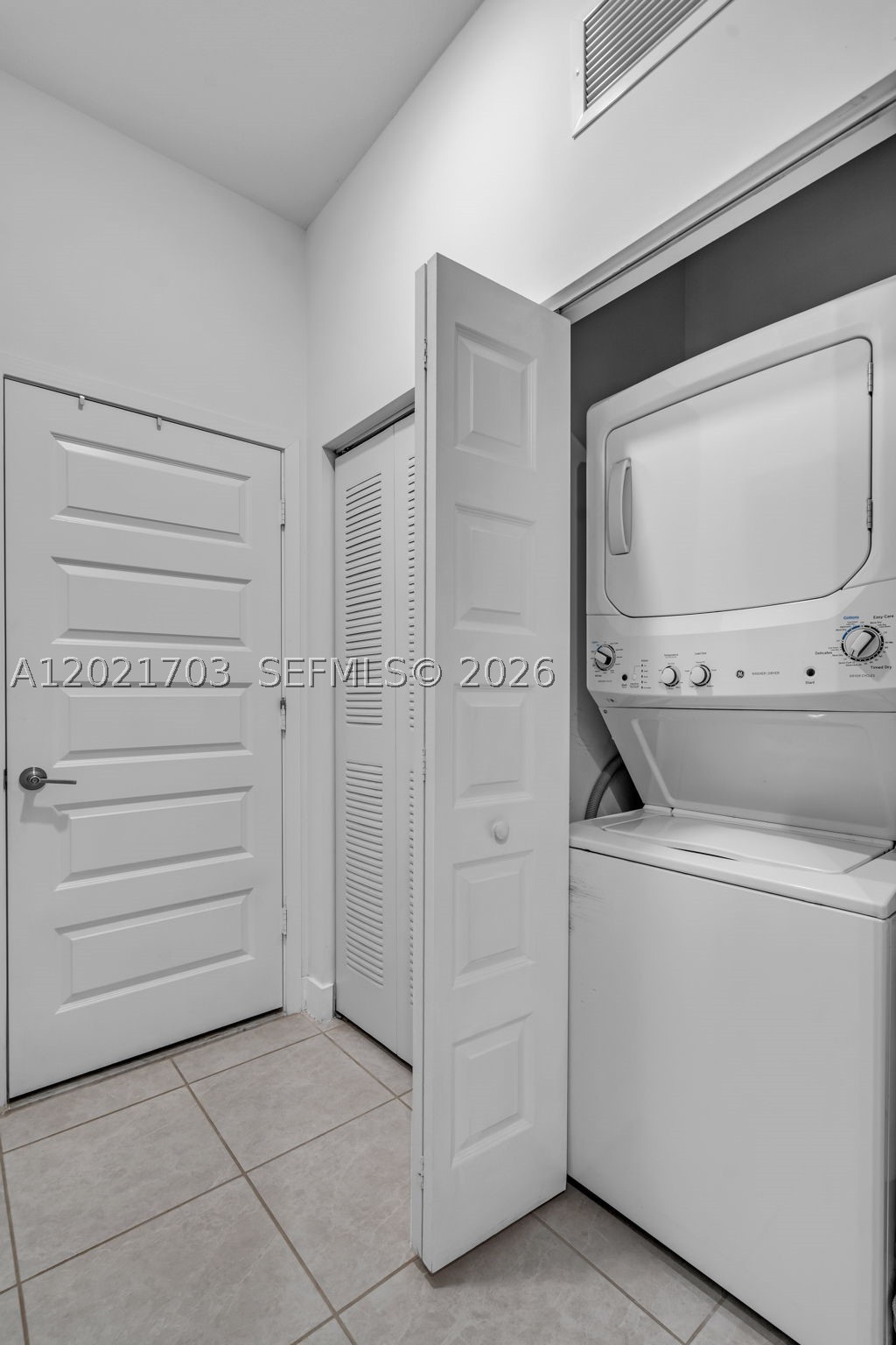 APEX AT PARK CENTRAL COND - Residential