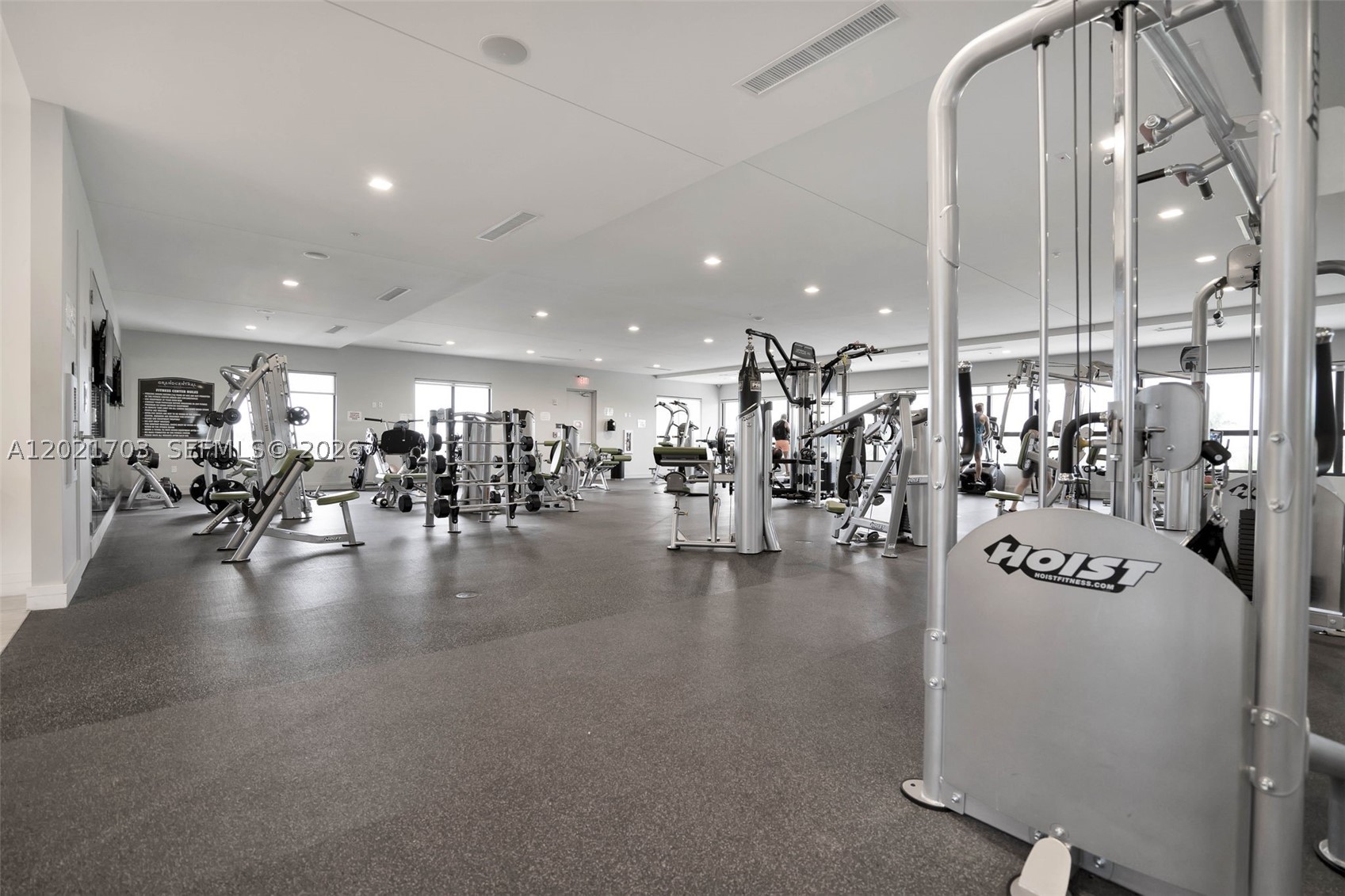 APEX AT PARK CENTRAL COND - Residential