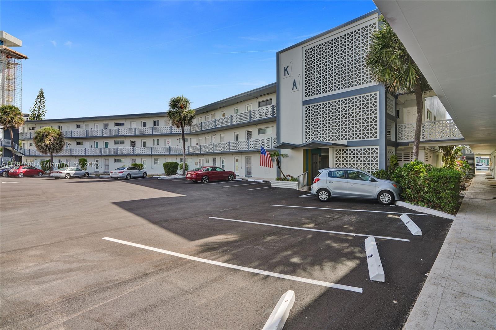KEYSTONE ARMS CONDO - Residential