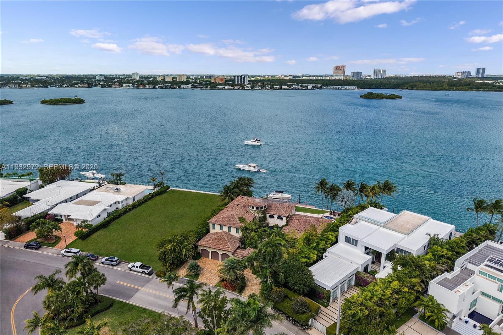 BAY HARBOR ISLAND - Residential