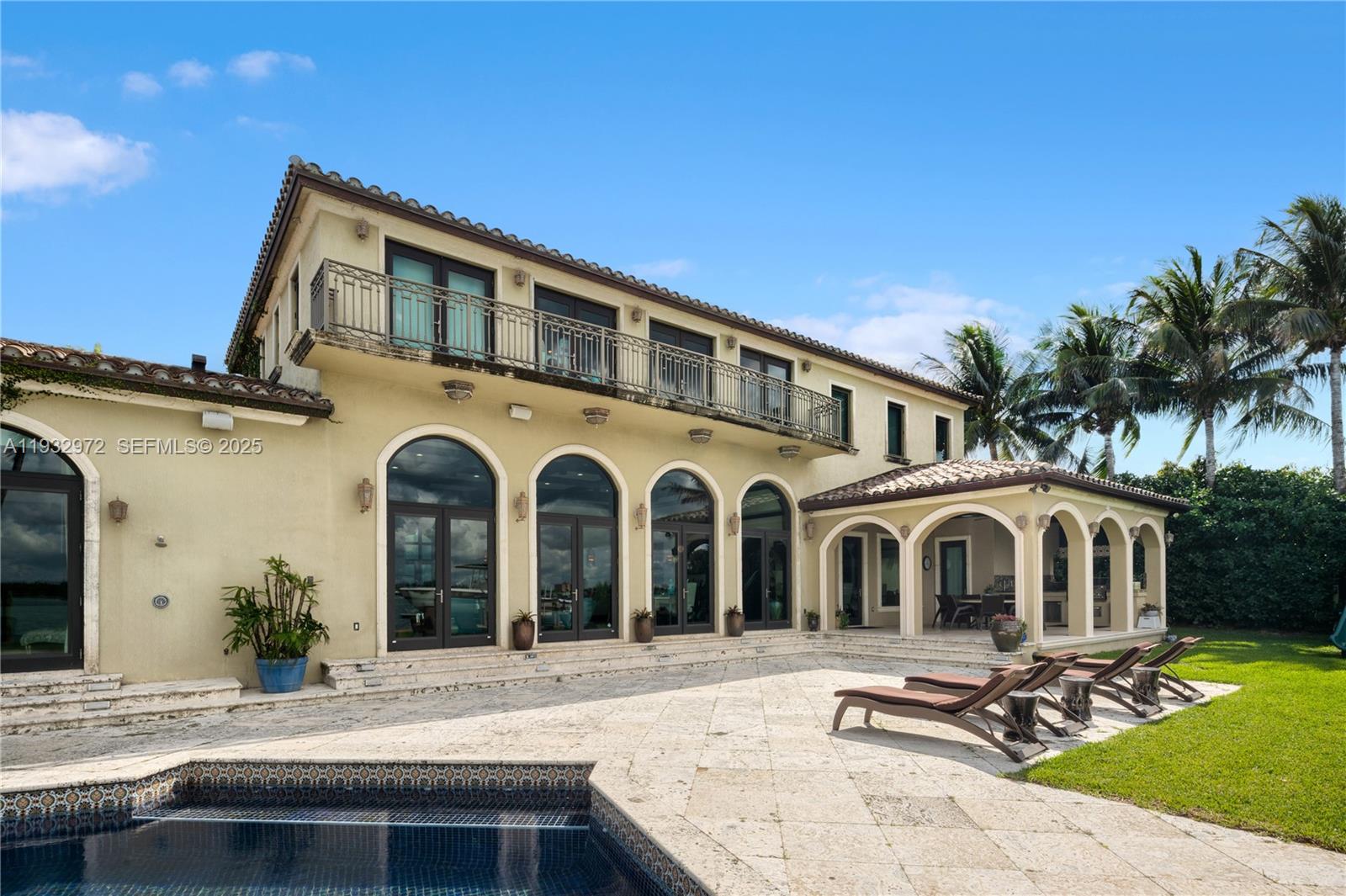 BAY HARBOR ISLAND - Residential