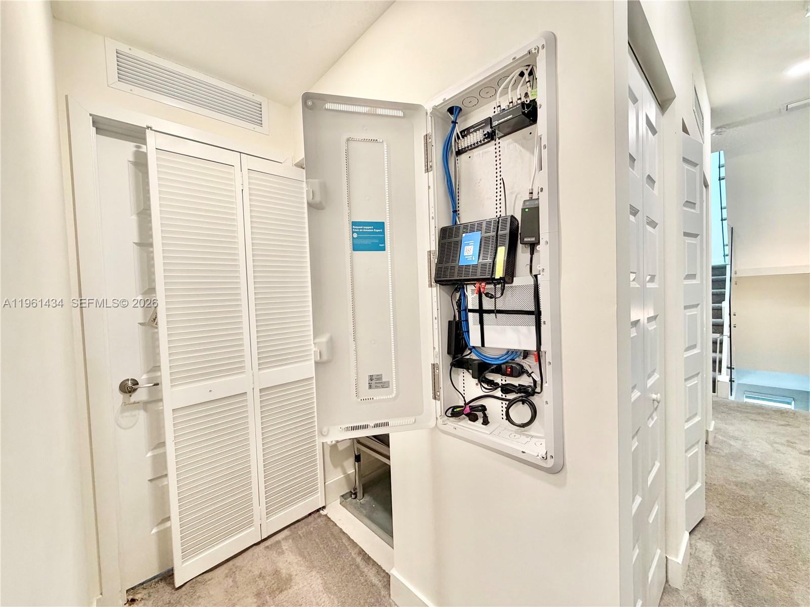DOWNTOWN DORAL SOUTH PHAS - Residential Lease