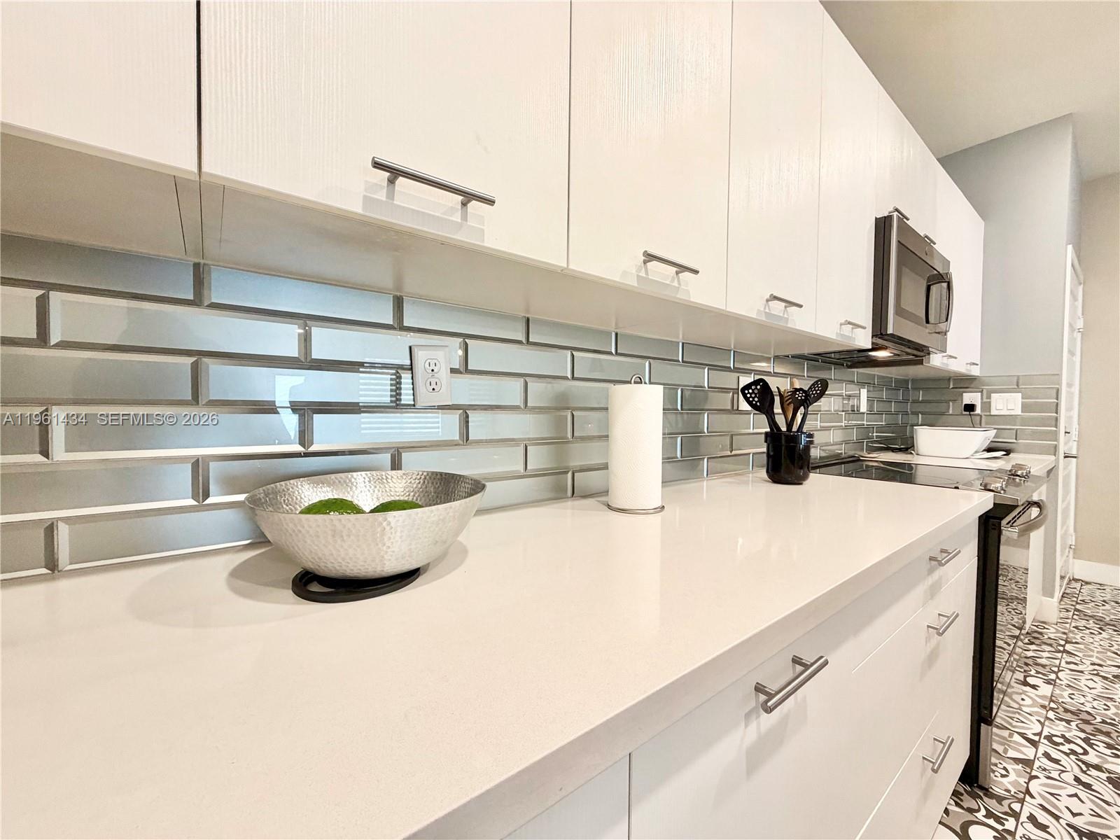 DOWNTOWN DORAL SOUTH PHAS - Residential Lease