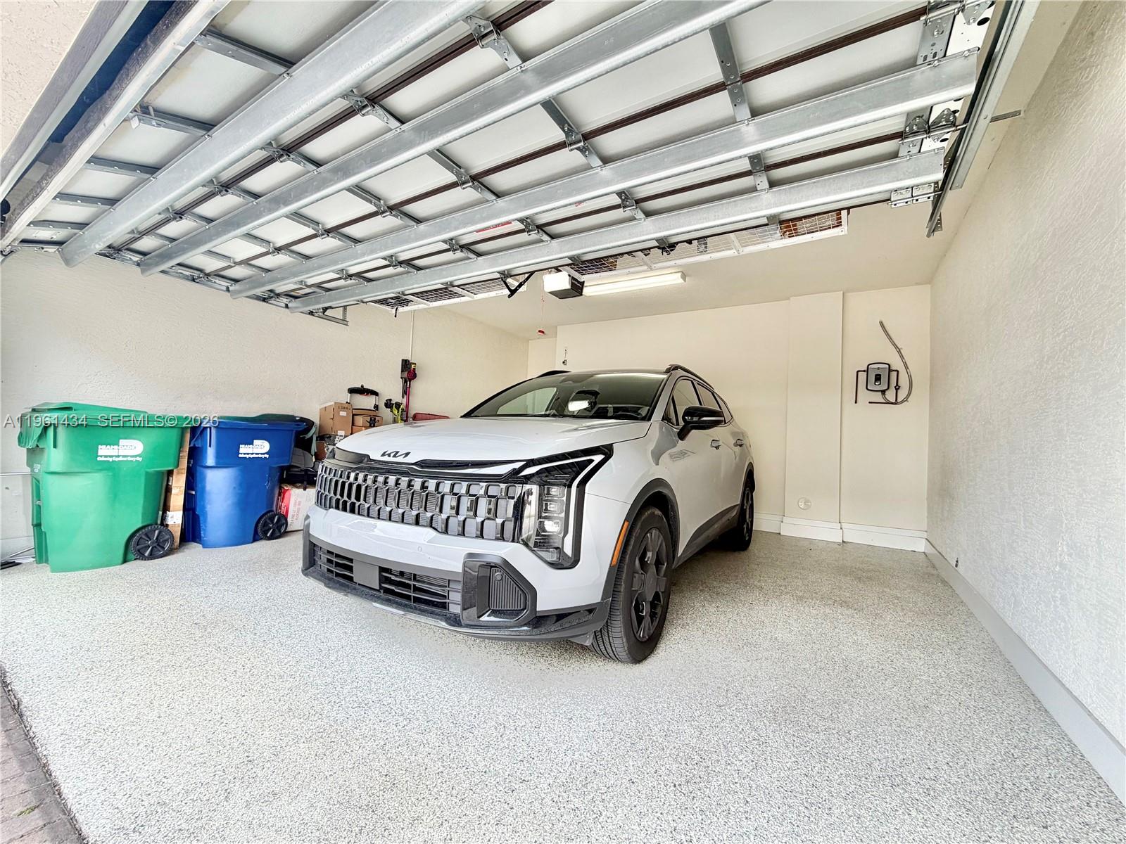 DOWNTOWN DORAL SOUTH PHAS - Residential Lease