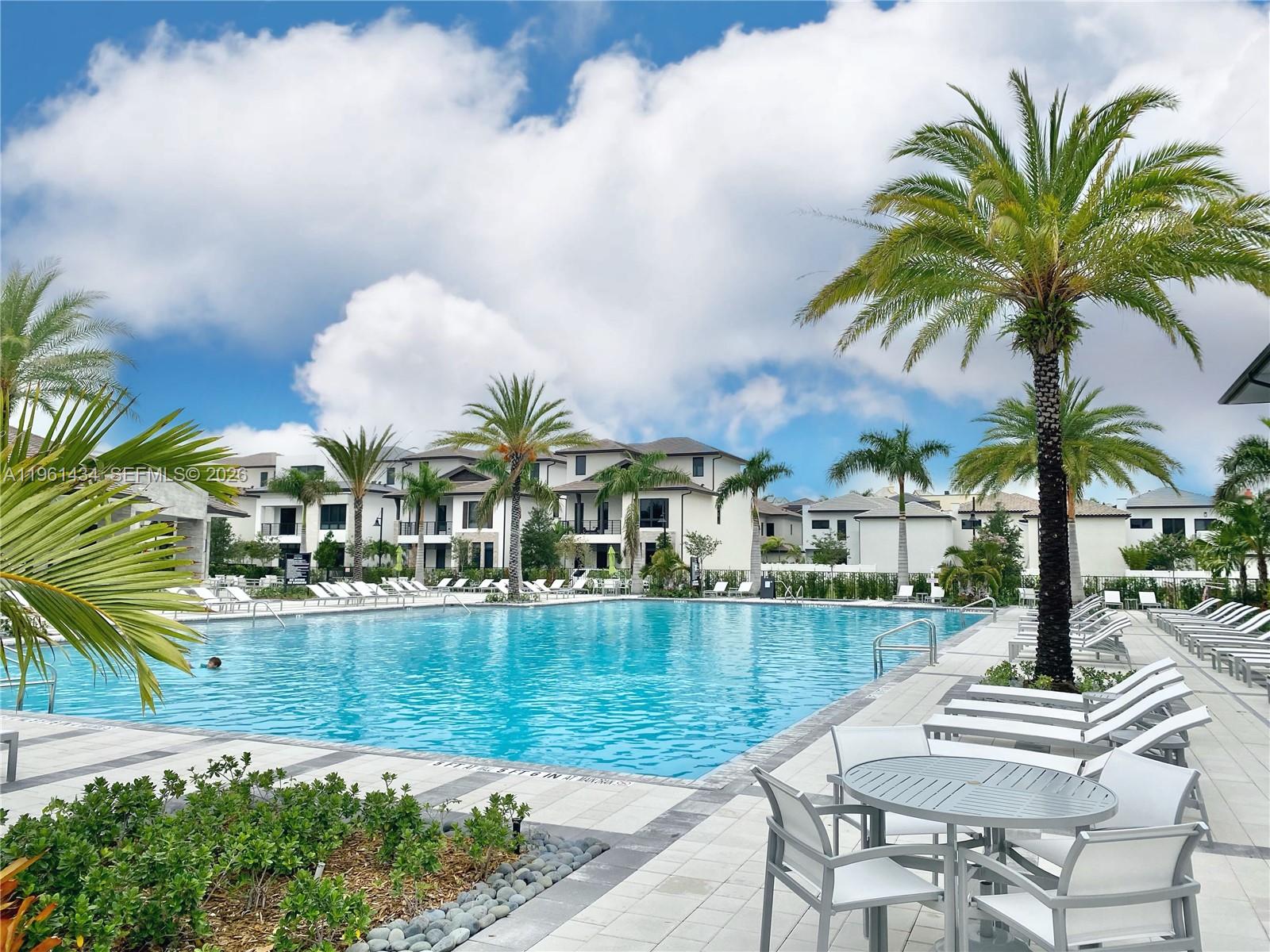 DOWNTOWN DORAL SOUTH PHAS - Residential Lease