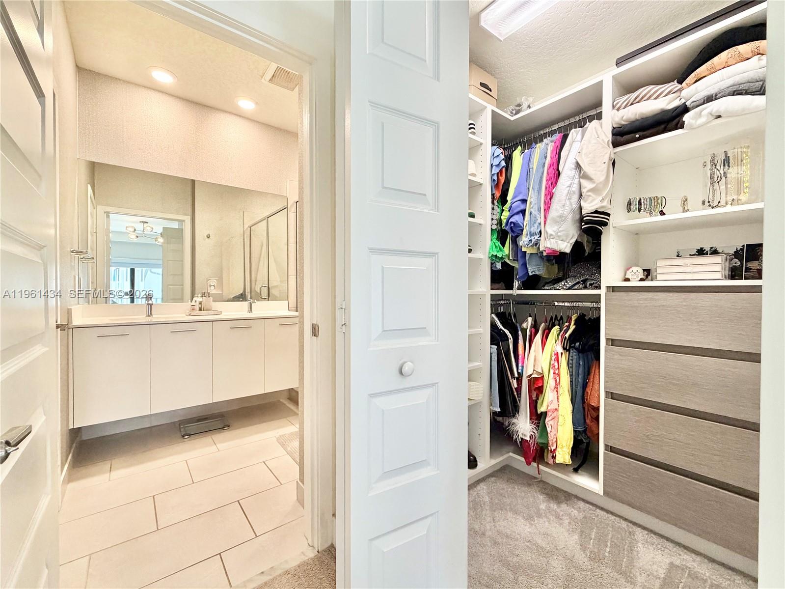 DOWNTOWN DORAL SOUTH PHAS - Residential Lease