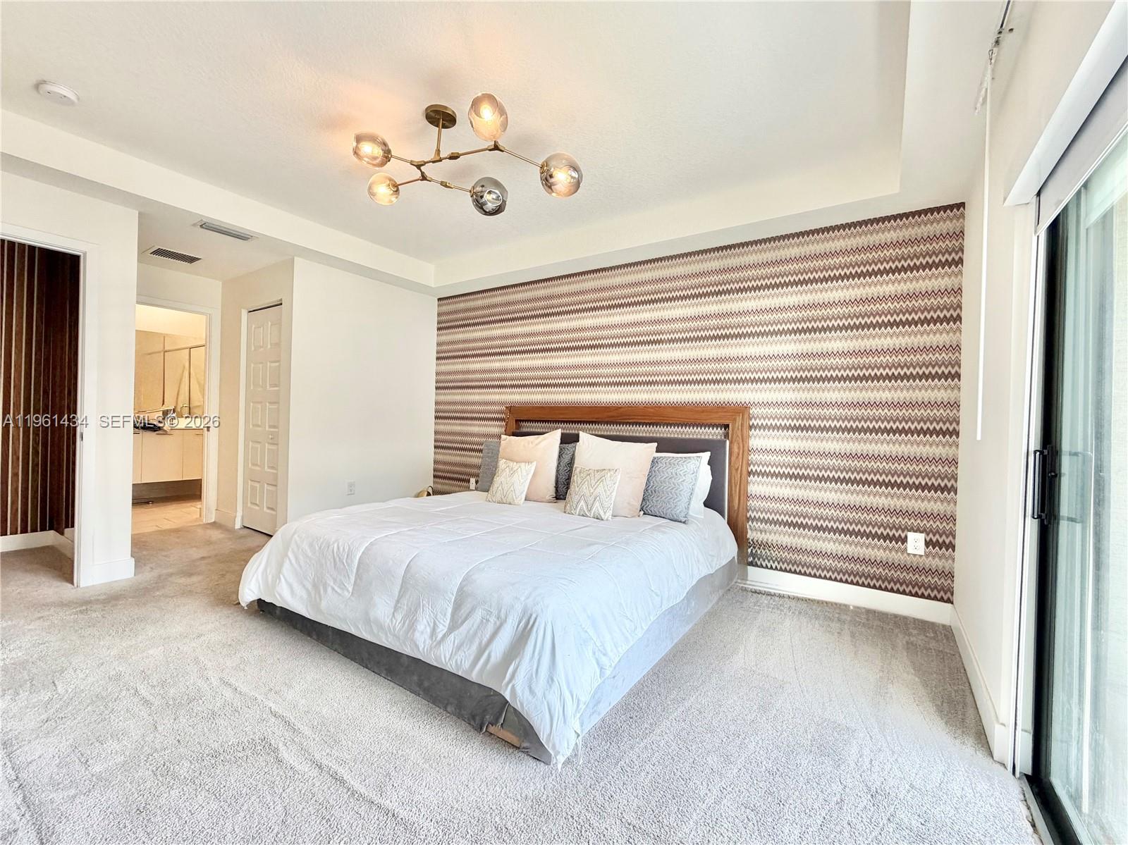 DOWNTOWN DORAL SOUTH PHAS - Residential Lease