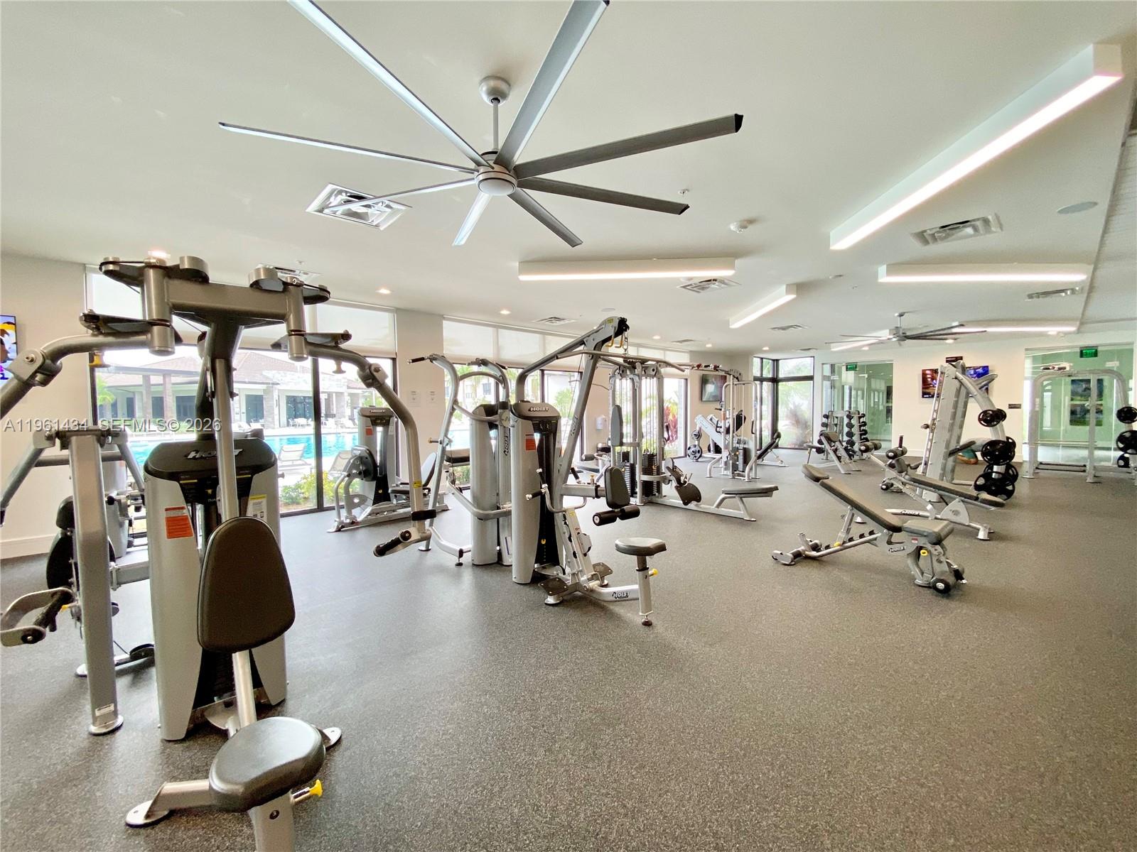 DOWNTOWN DORAL SOUTH PHAS - Residential Lease