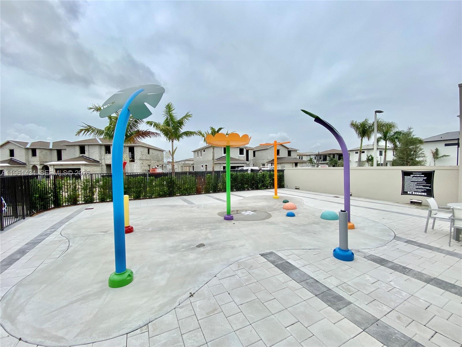DOWNTOWN DORAL SOUTH PHAS - Residential Lease