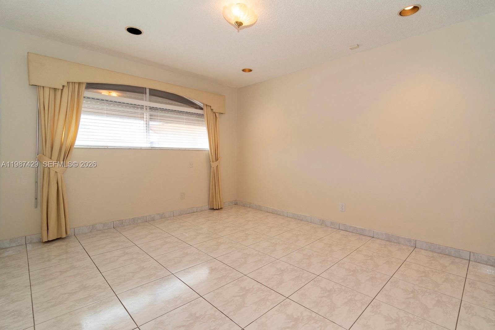 SILVER LAKES PHASE III - Residential