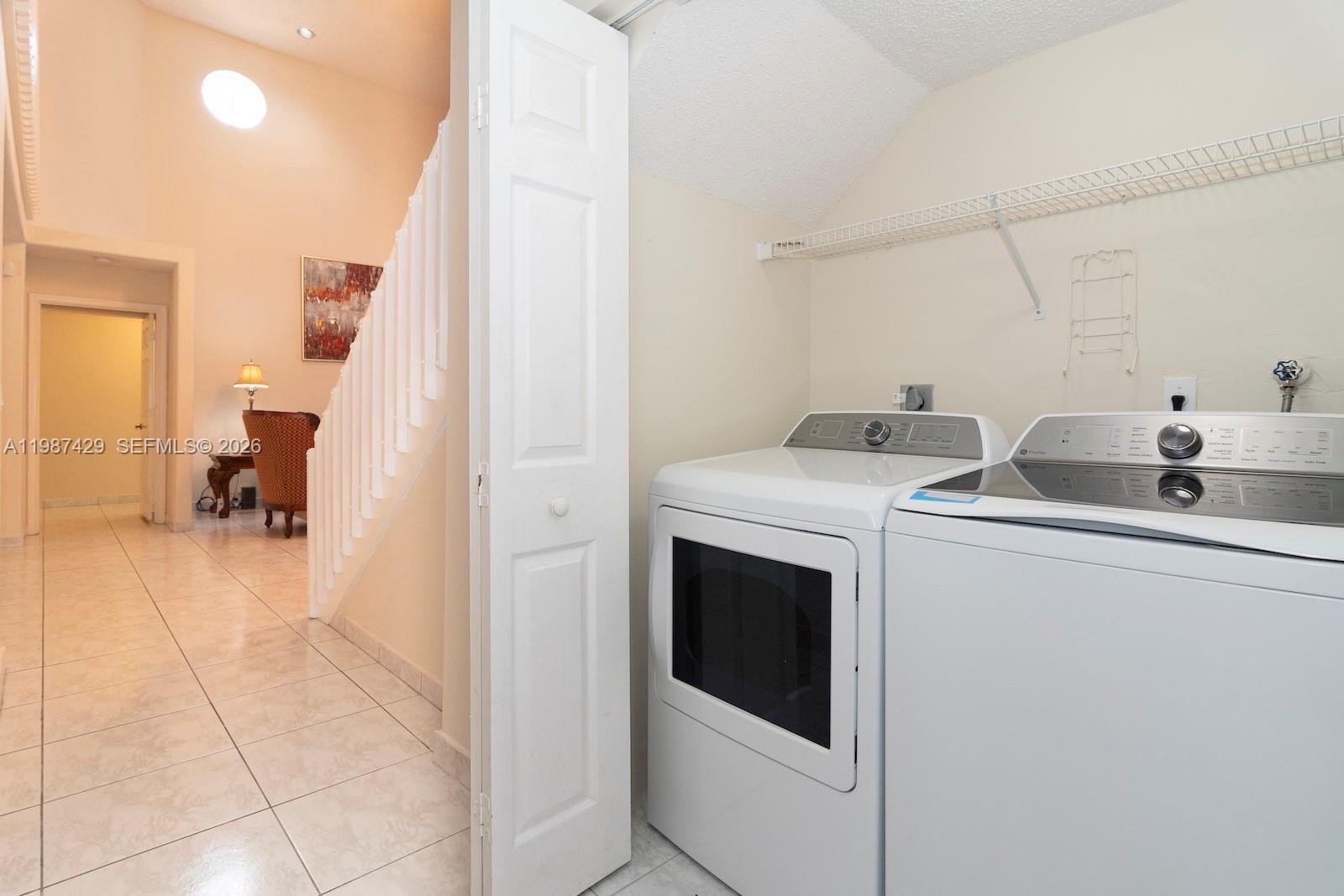 SILVER LAKES PHASE III - Residential