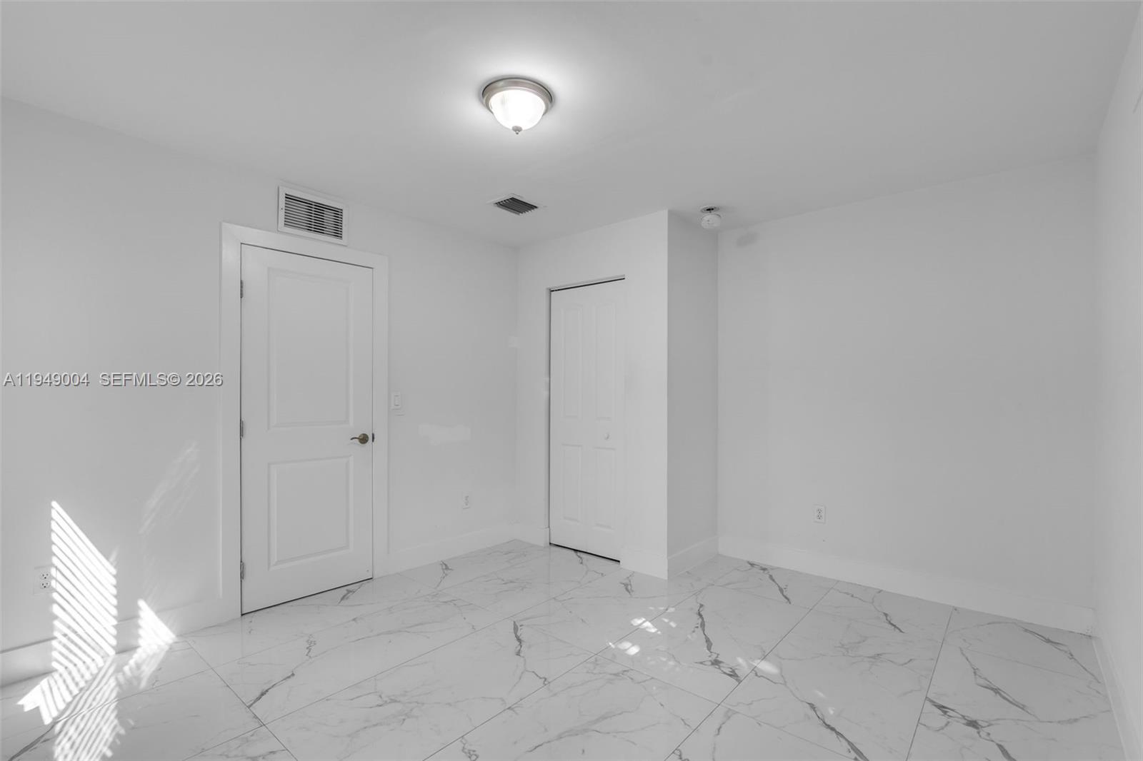 MARLBOROUGH - Residential
