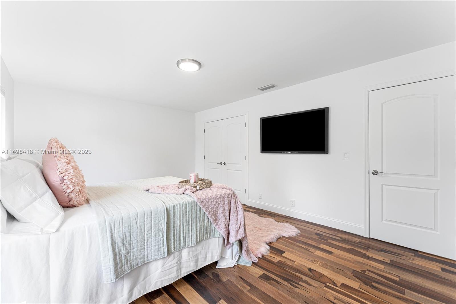 JACARANDA LAKES SECTION 8 - Residential