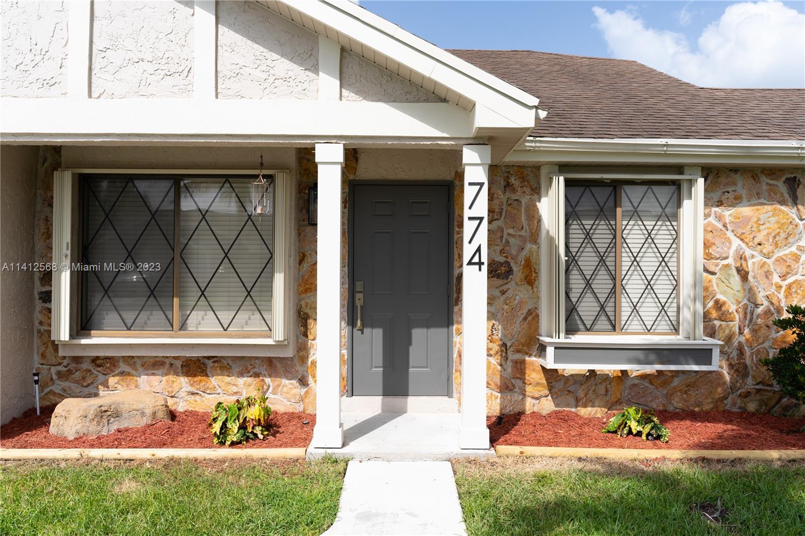NEW RIVER ESTATES SECTION - Residential Lease