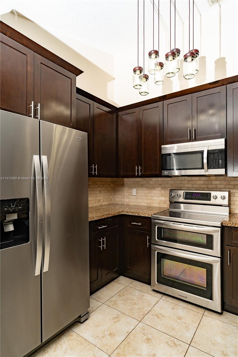 NEW RIVER ESTATES SECTION - Residential Lease