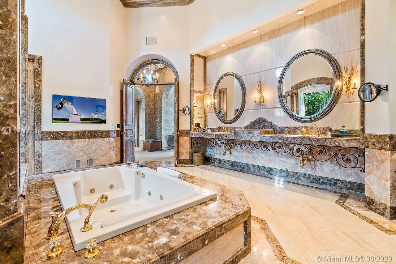 Admirals Cove - Residential
