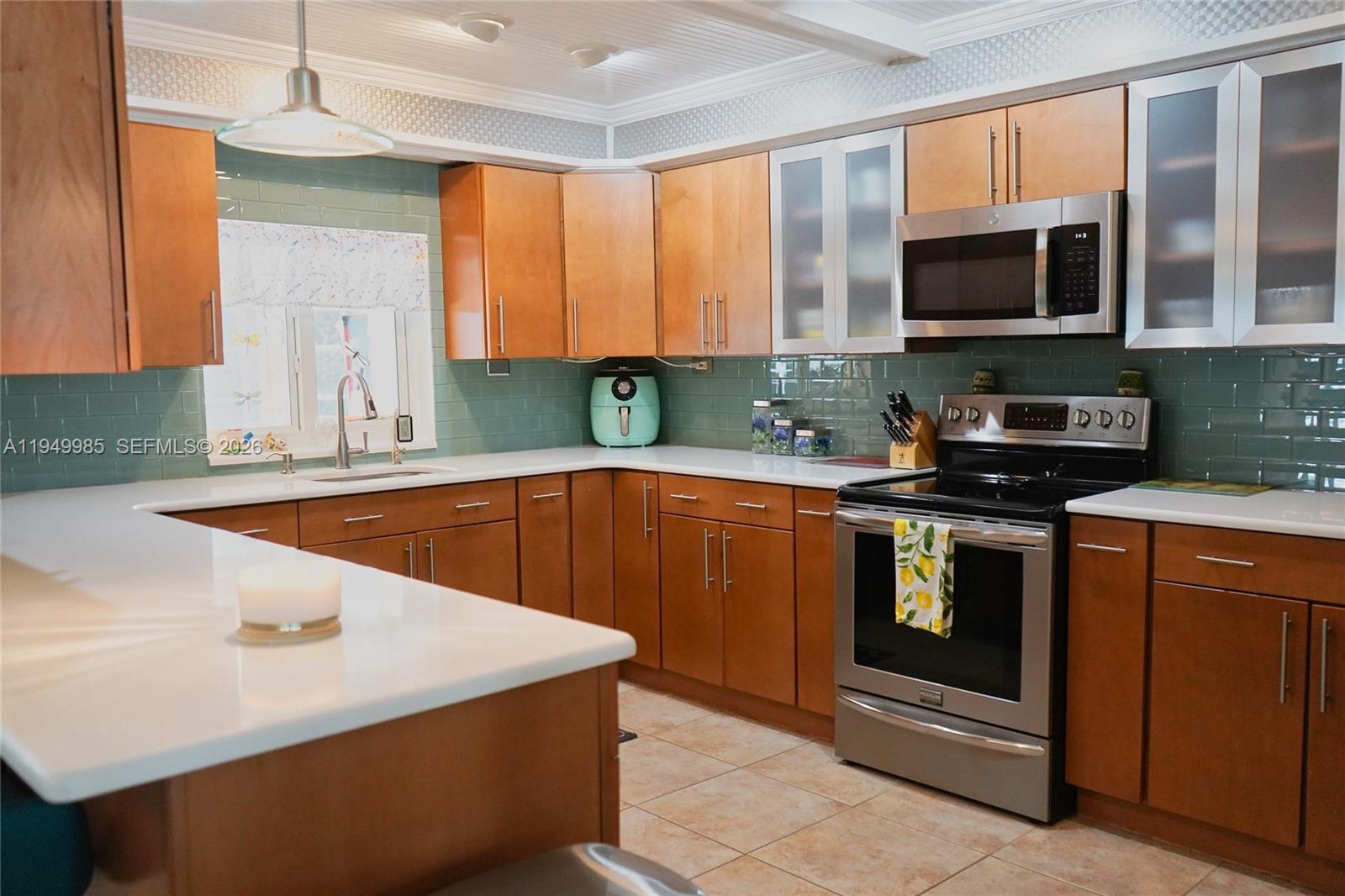 REDLANDS - Residential