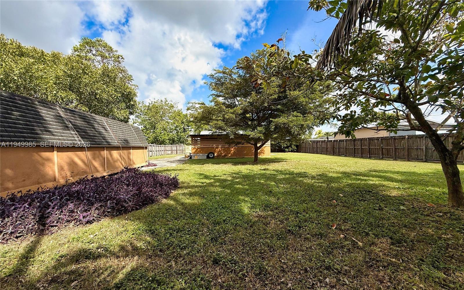 REDLANDS - Residential
