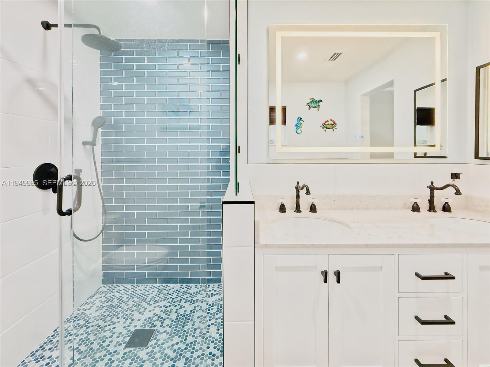 REDLANDS - Residential