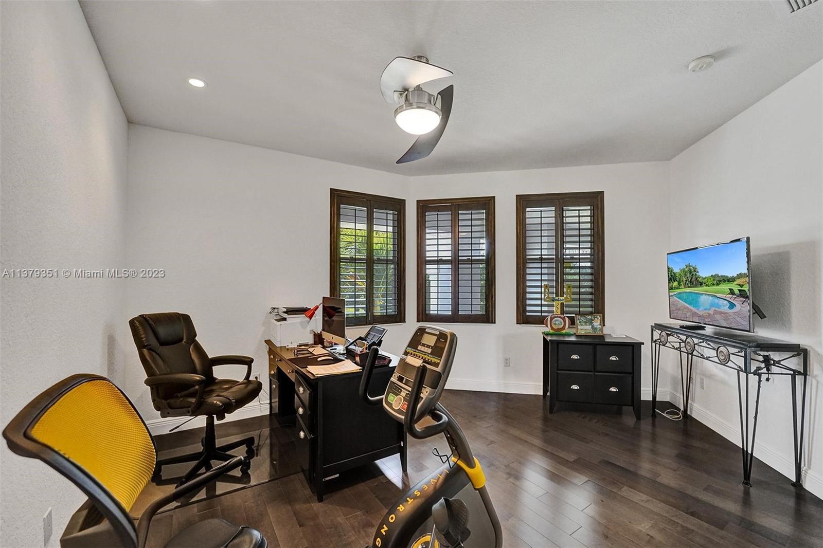 LONG LAKE RANCHES PLAT TW - Residential
