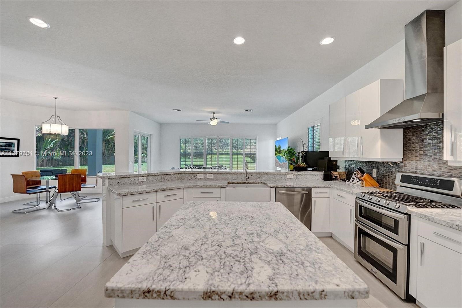 LONG LAKE RANCHES PLAT TW - Residential