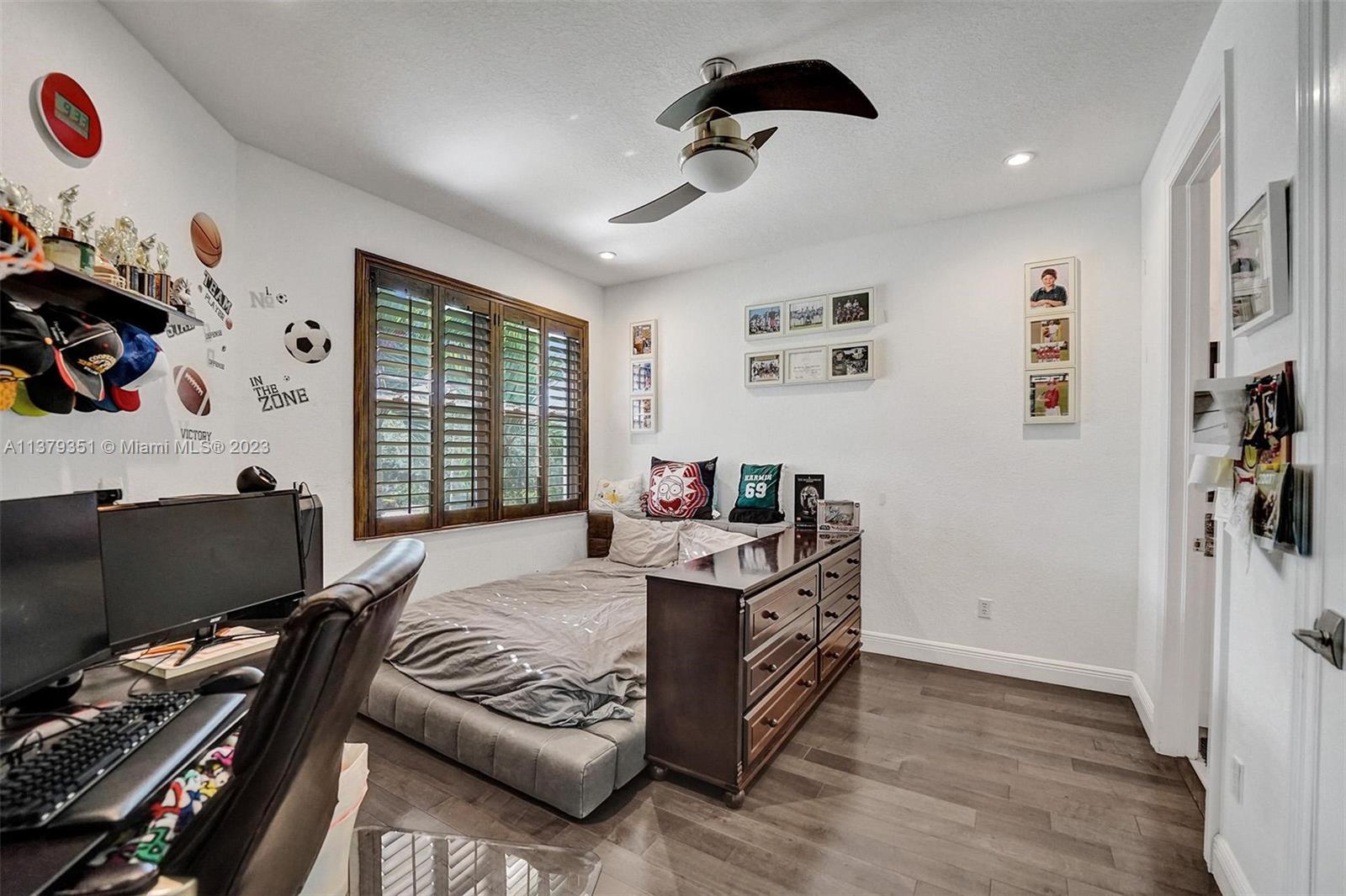 LONG LAKE RANCHES PLAT TW - Residential