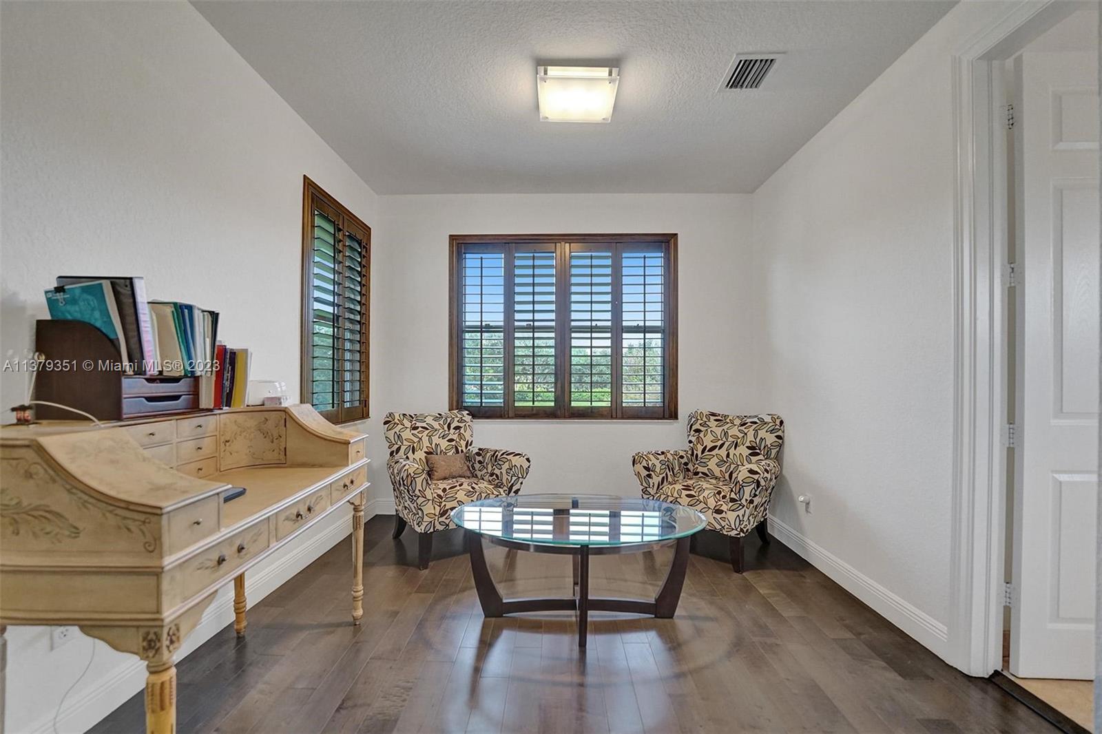 LONG LAKE RANCHES PLAT TW - Residential