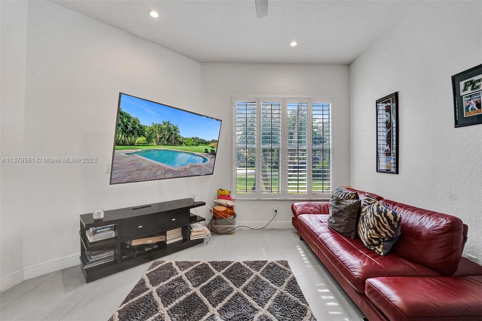 LONG LAKE RANCHES PLAT TW - Residential
