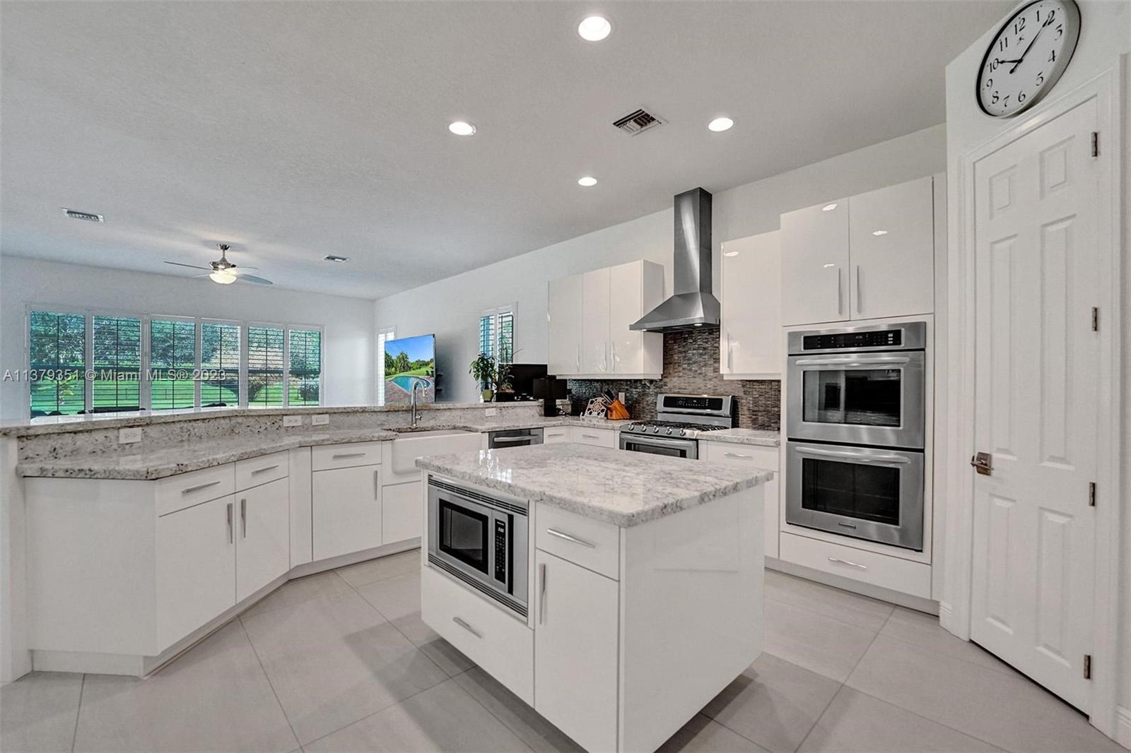 LONG LAKE RANCHES PLAT TW - Residential