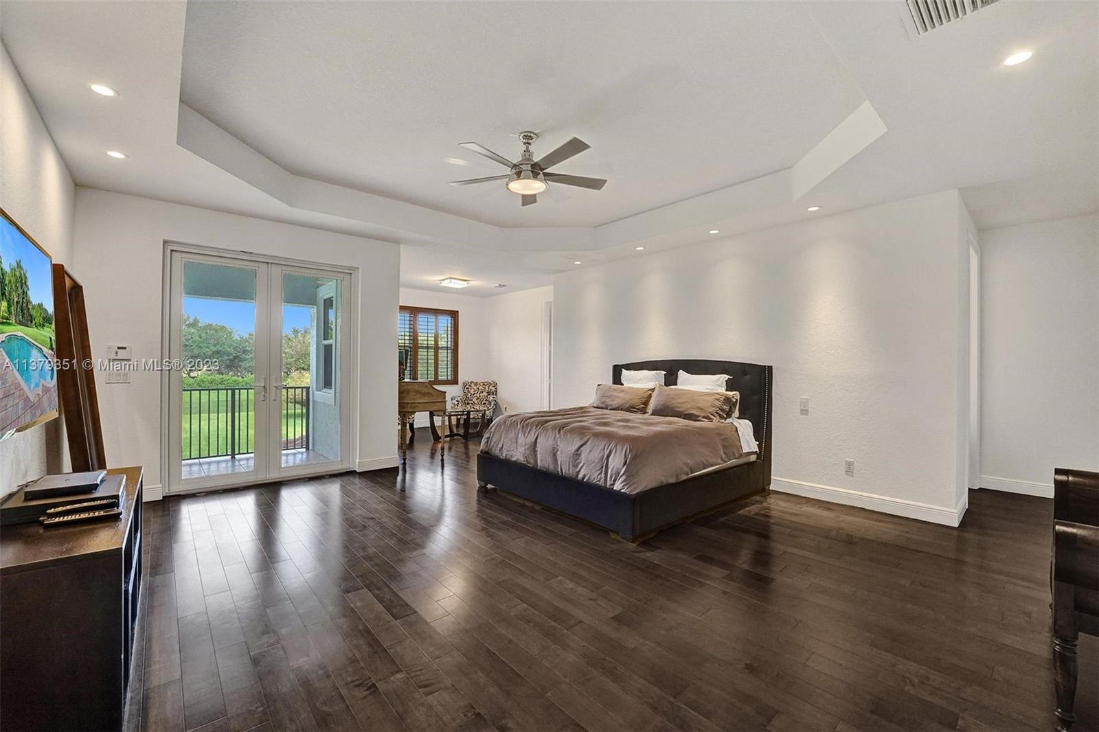 LONG LAKE RANCHES PLAT TW - Residential