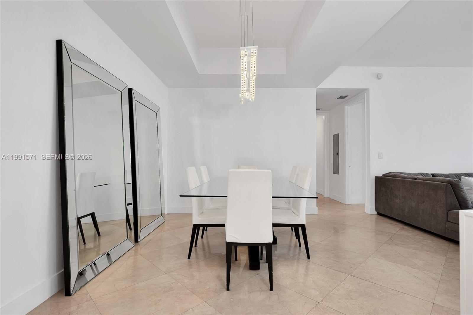 TDR TOWER I CONDO - Residential
