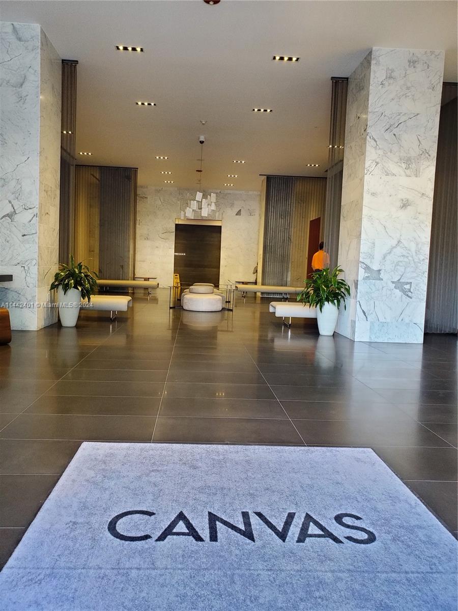 CANVAS CONDO - Residential