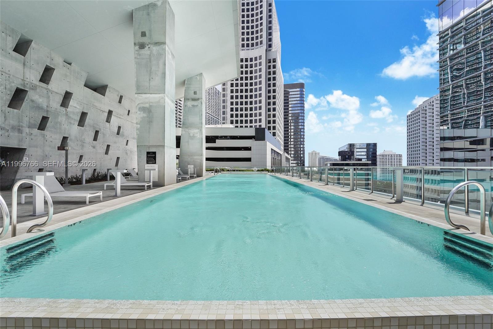 REACH CONDO - Residential