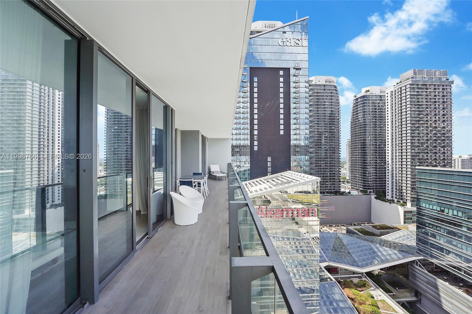 REACH CONDO - Residential