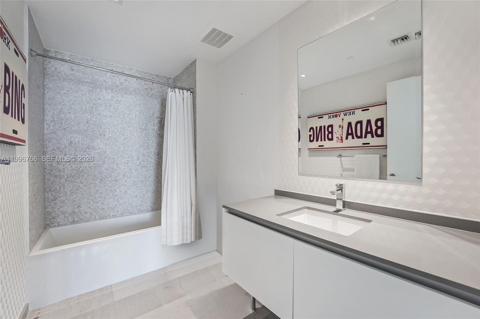 REACH CONDO - Residential