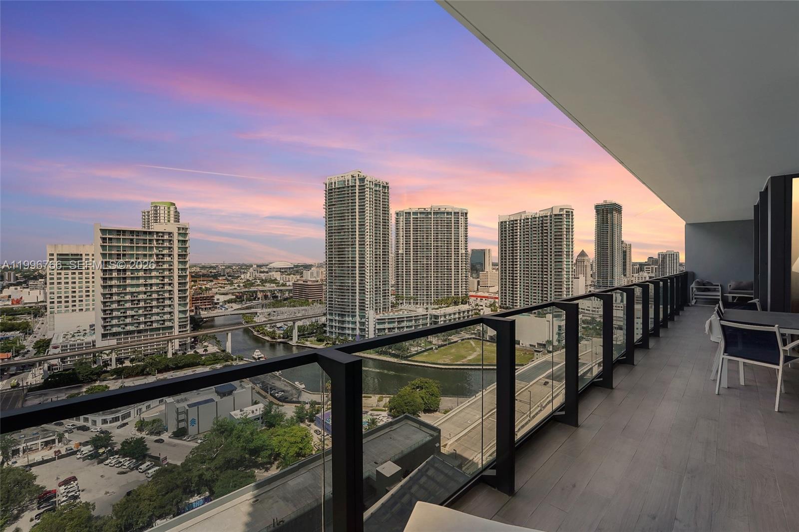 REACH CONDO - Residential