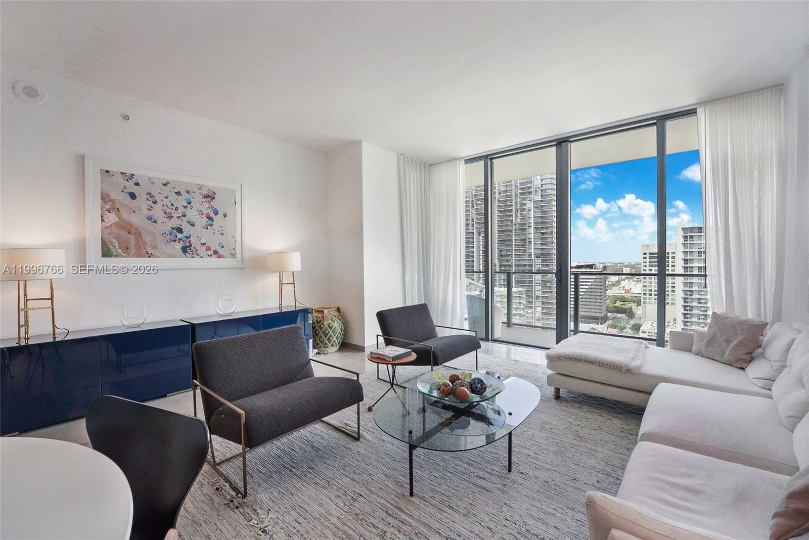 REACH CONDO - Residential
